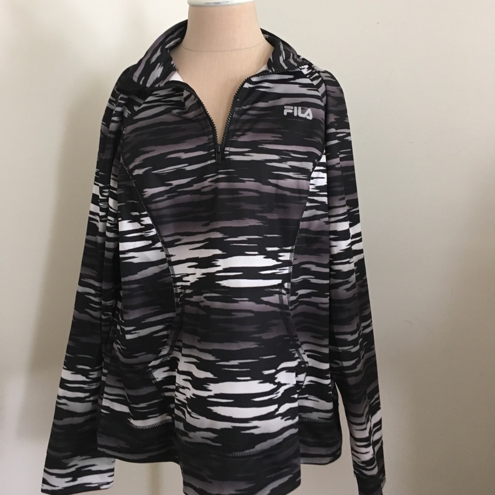 Exercise three-quarter zip top